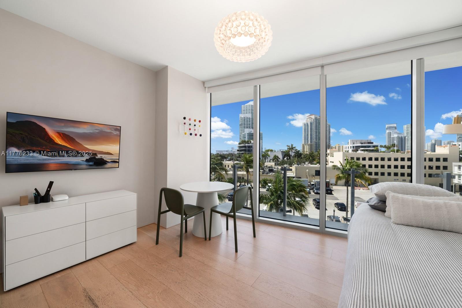 ONE OCEAN CONDO - Residential