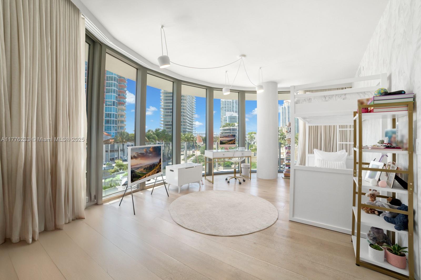 ONE OCEAN CONDO - Residential