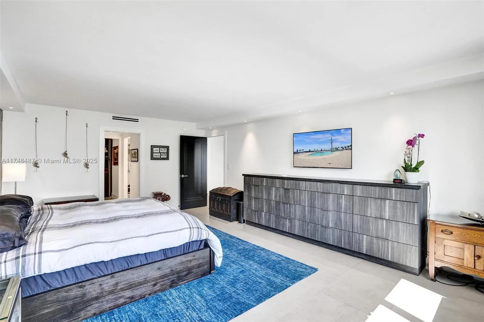 Miami, Florida 33181, United States, 1 Bedroom Bedrooms, ,2 BathroomsBathrooms,Residential,Active,77191