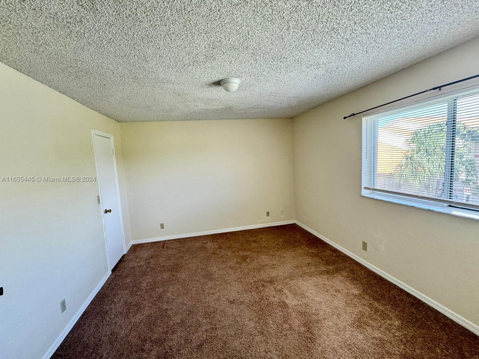 CORAL KEY CONDO - Residential