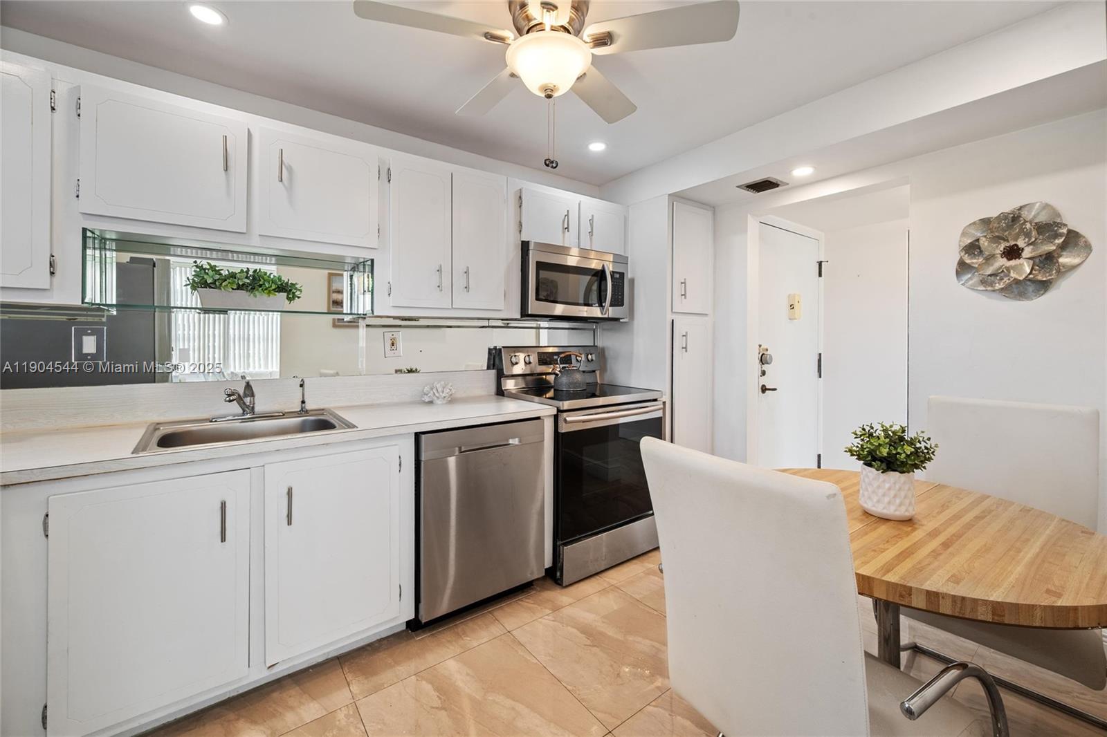 PARK PLACE CONDOMINIUM NO - Residential