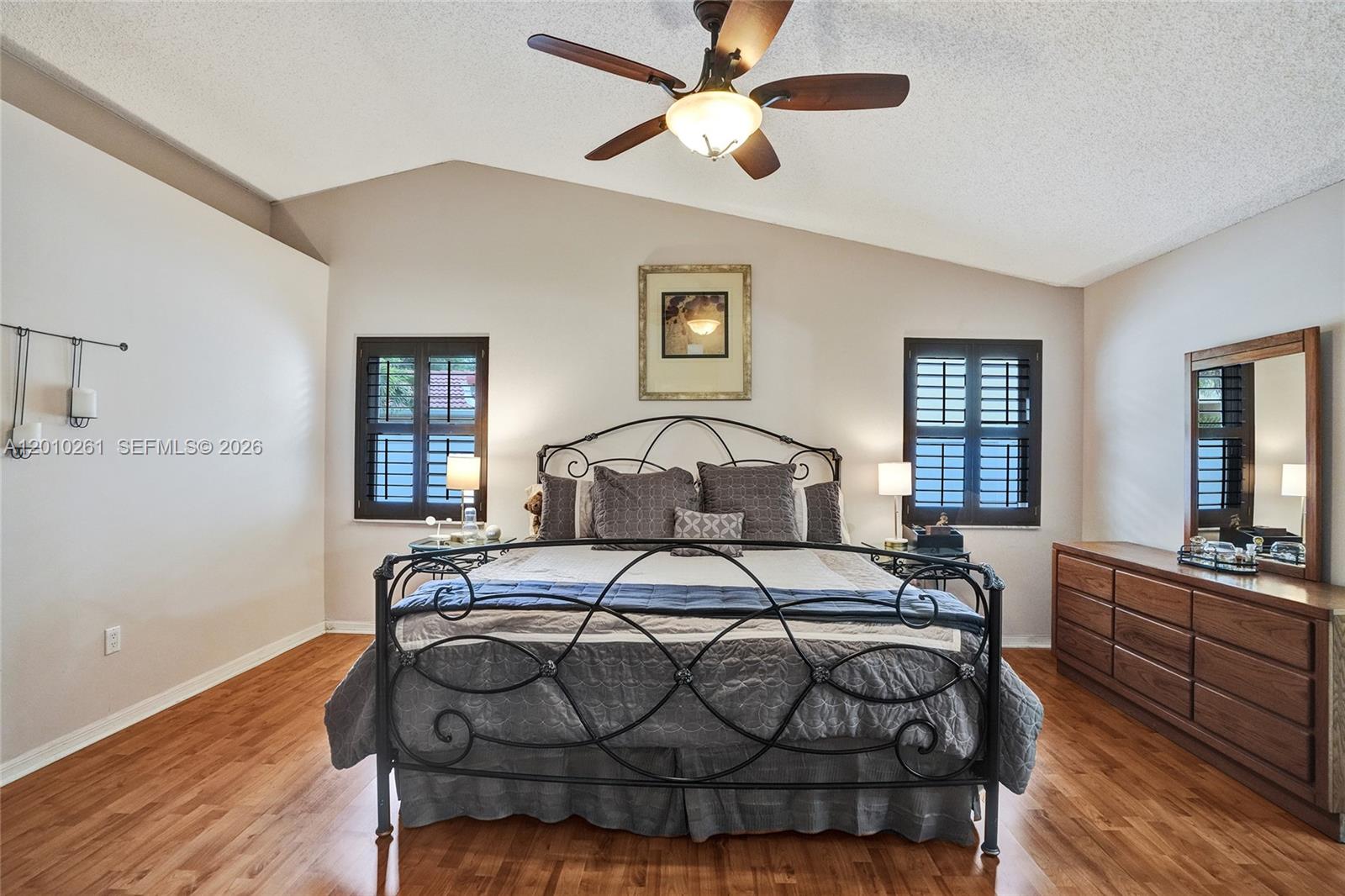 FLAMINGO ESTATES - Residential