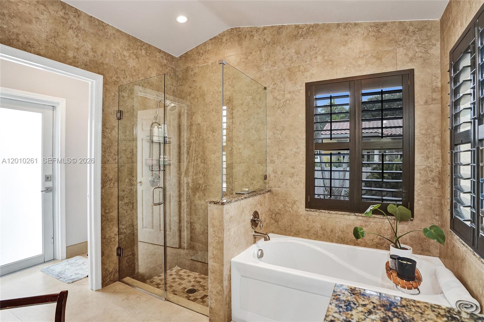 FLAMINGO ESTATES - Residential