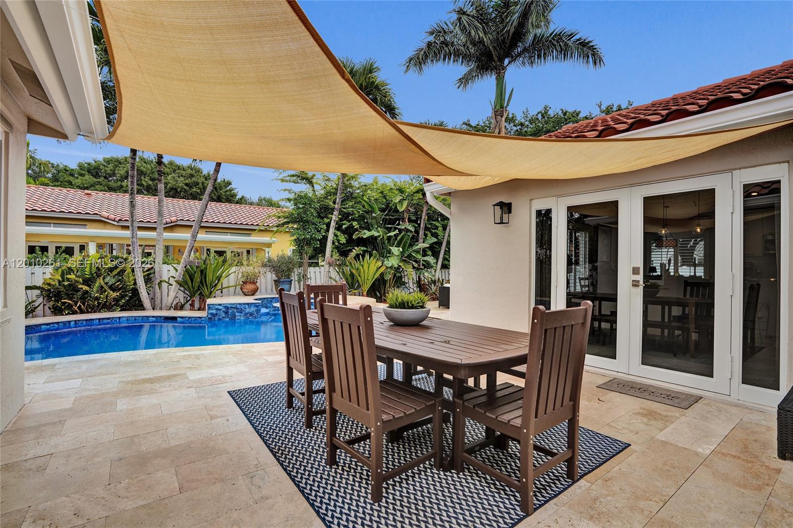 FLAMINGO ESTATES - Residential