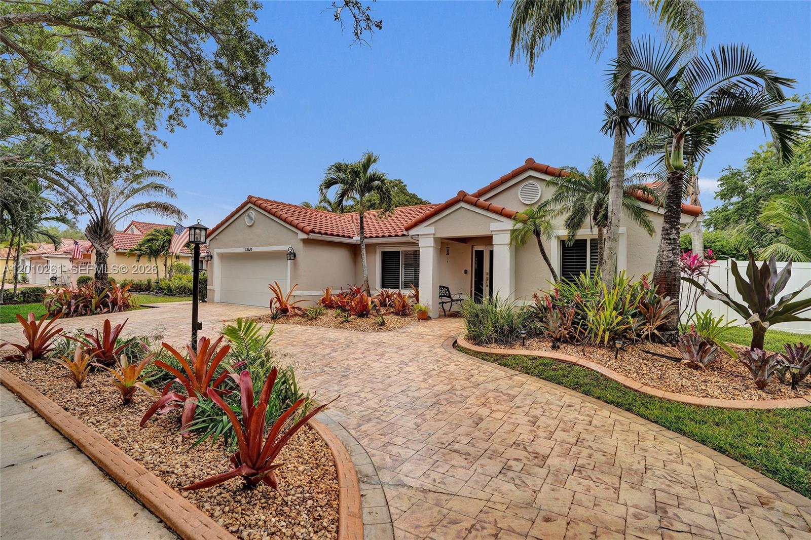 FLAMINGO ESTATES - Residential