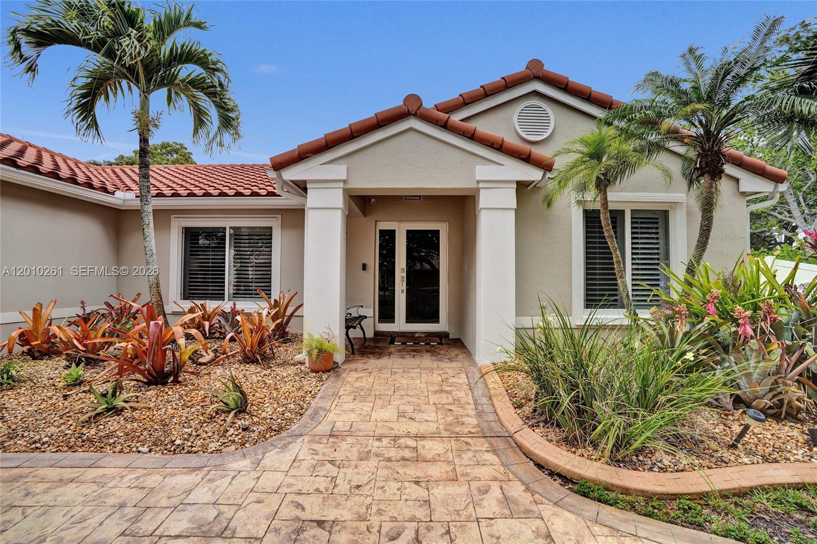 FLAMINGO ESTATES - Residential