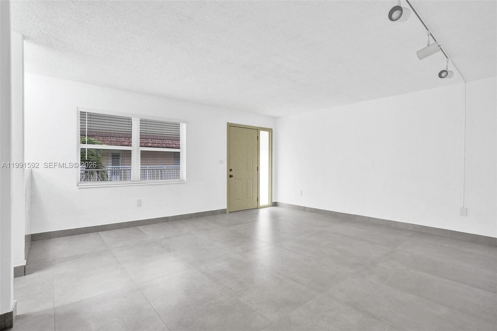 LAKEVIEW GARDENS CONDO - Residential Lease