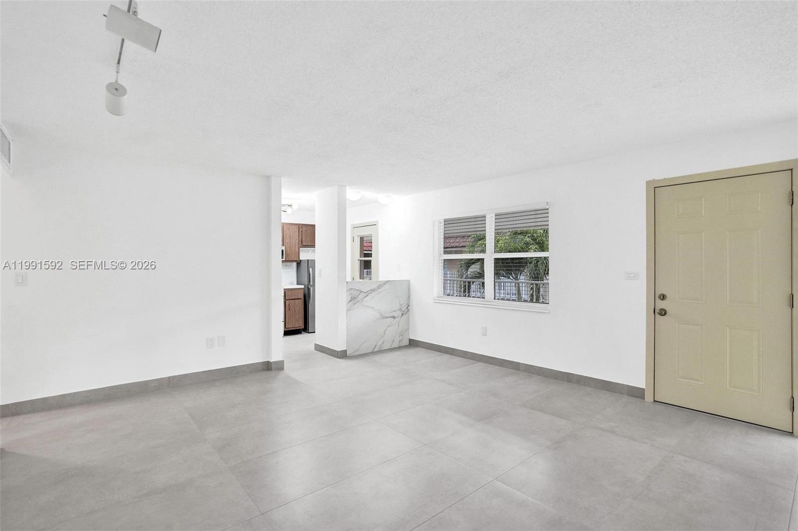 LAKEVIEW GARDENS CONDO - Residential Lease