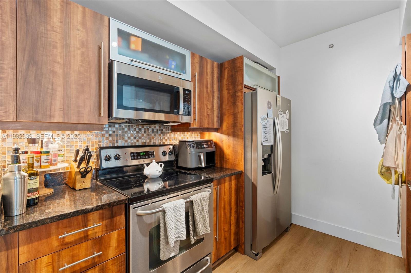 TOSCANO CONDO - Residential