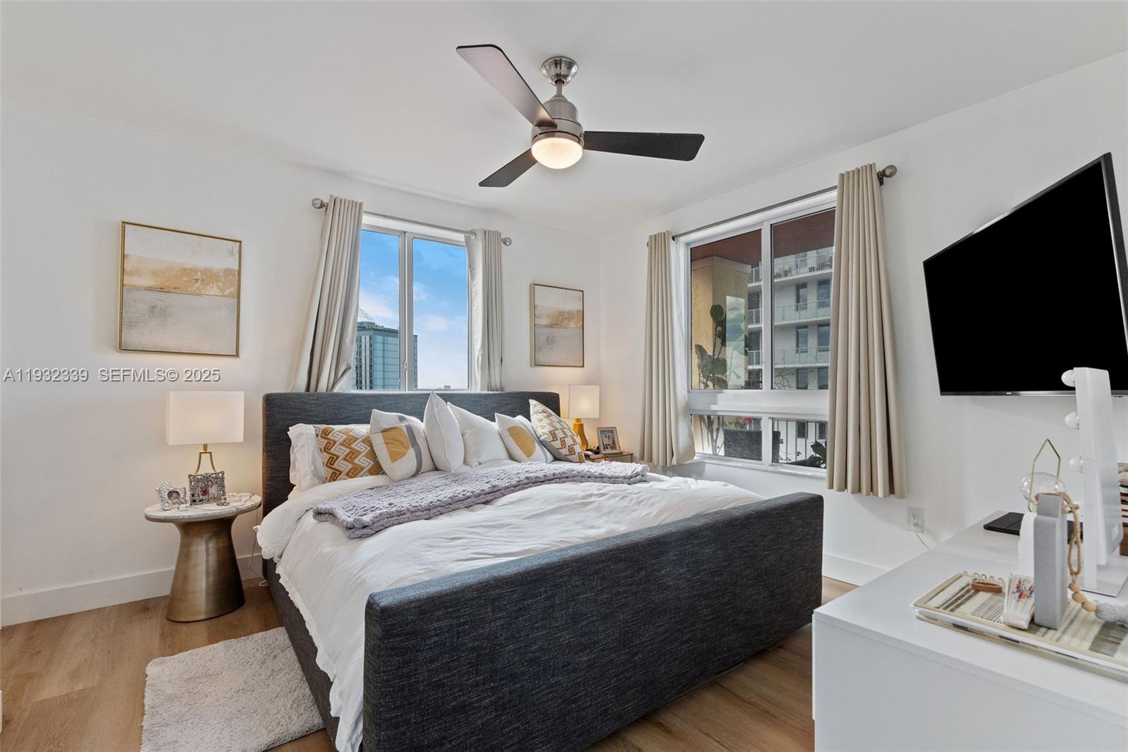 TOSCANO CONDO - Residential