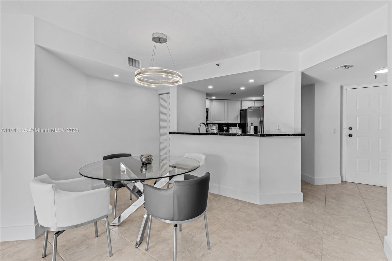 LA RIVE GAUCHE CONDO - Residential Lease