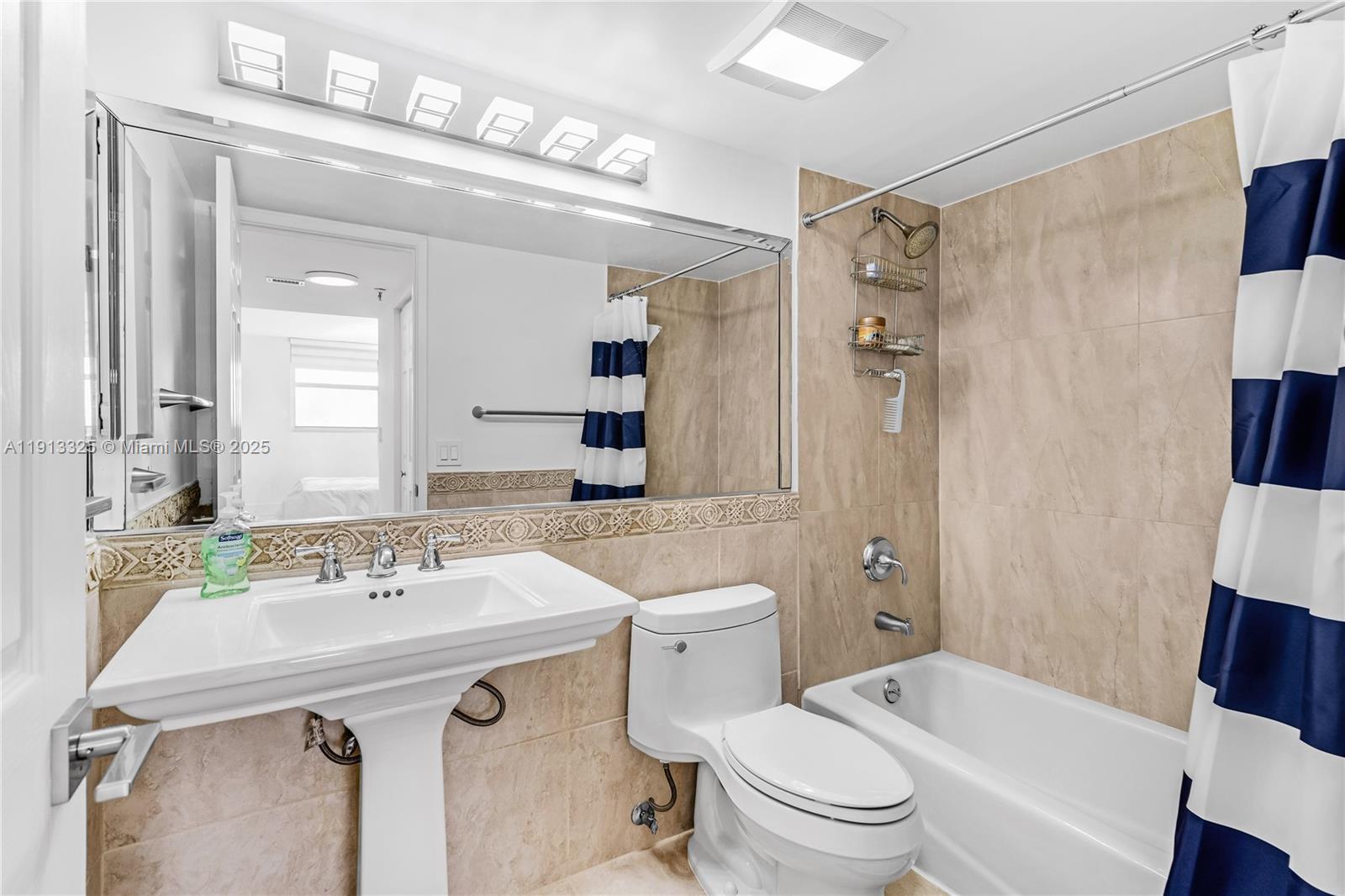 LA RIVE GAUCHE CONDO - Residential Lease