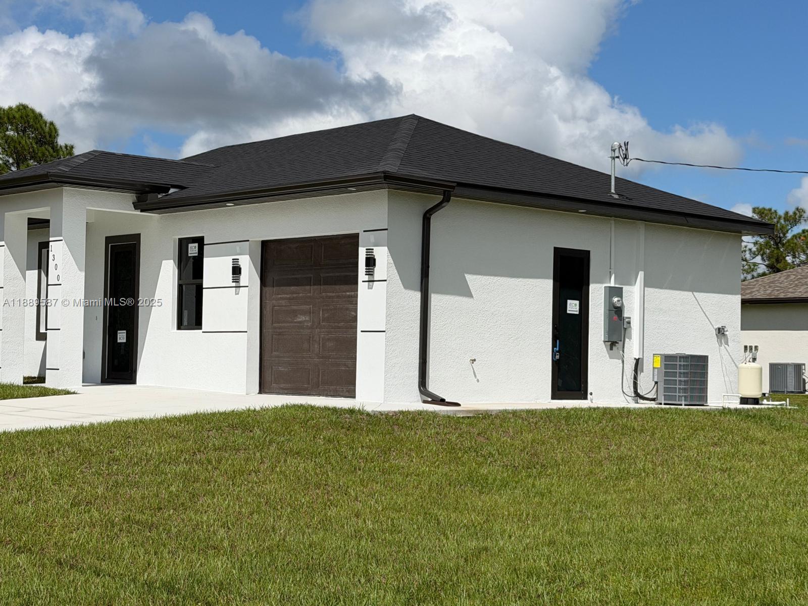 LEHIGH ACRES - Residential
