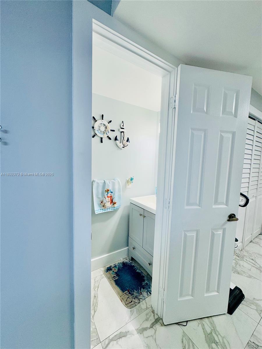 5072 W 12th Ln D-14