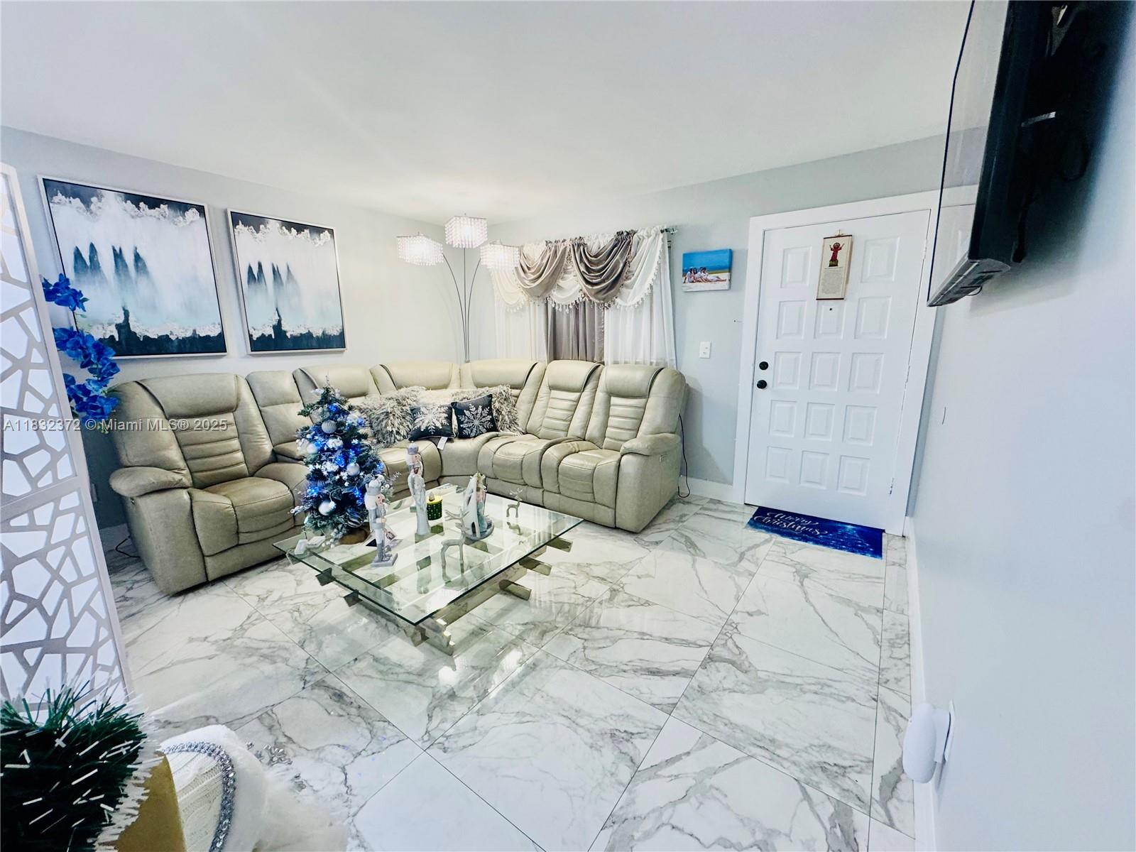 5072 W 12th Ln D-14