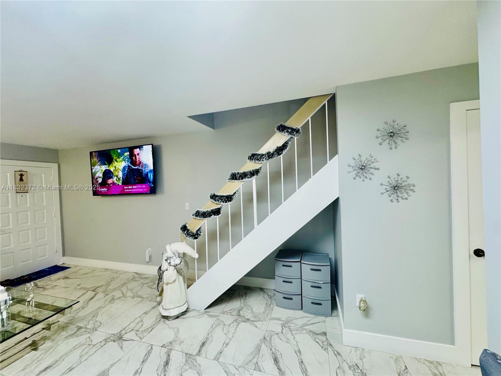 5072 W 12th Ln D-14