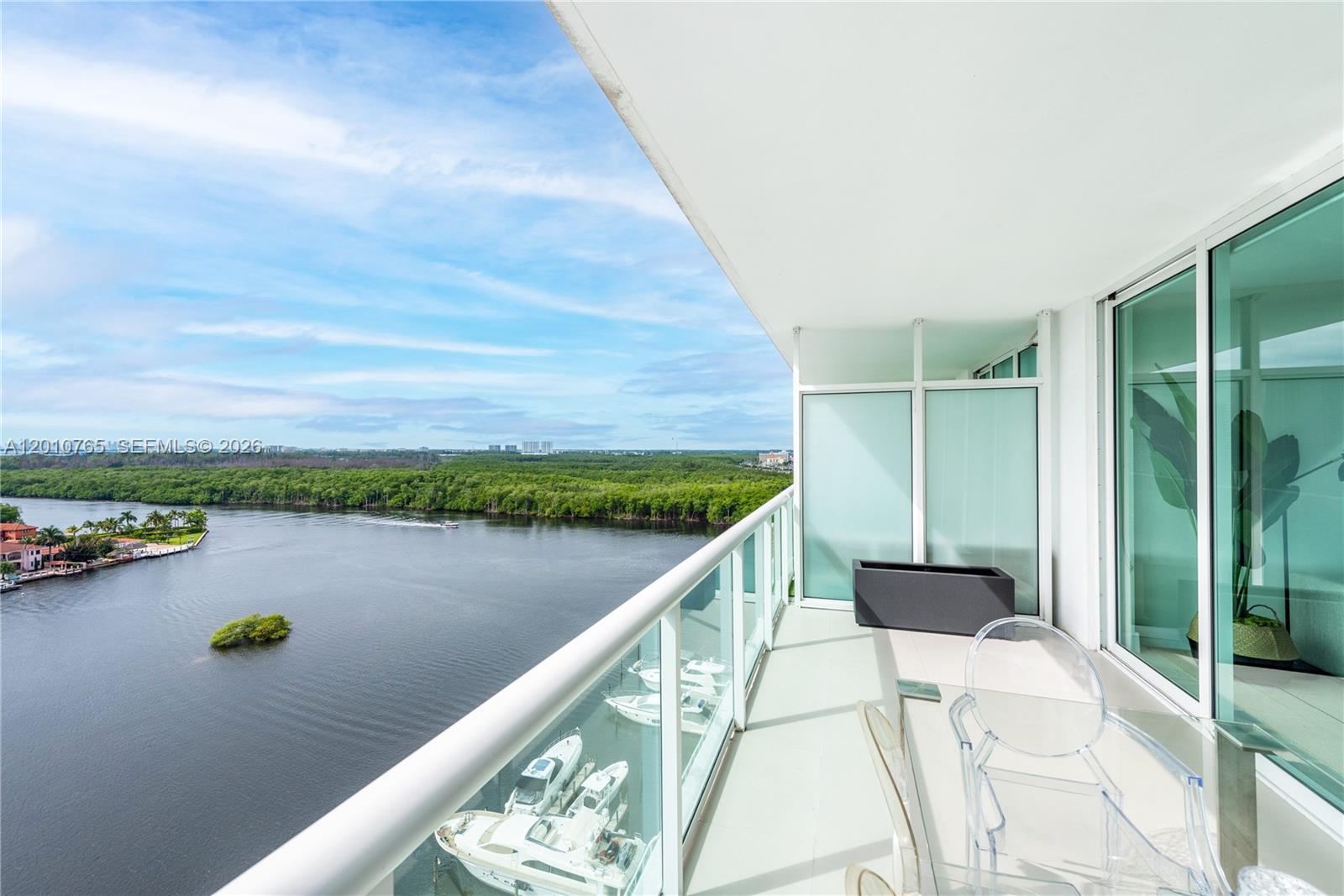 400 Sunny Isles Blvd 1518