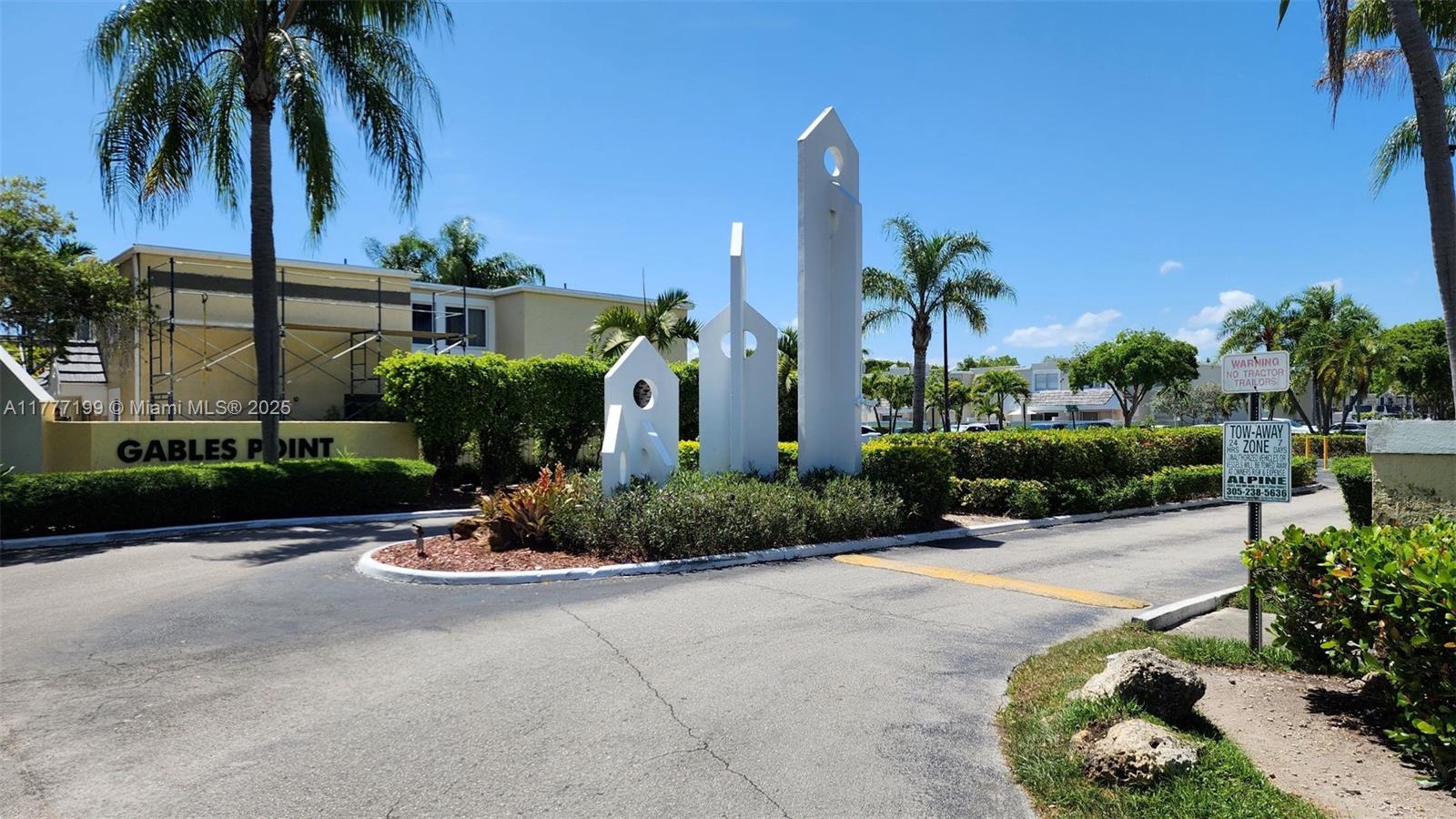 Rental Property at 4540 Sw 68th Ct Cir 8, Miami, Broward County, Florida - Bedrooms: 2 
Bathrooms: 2  - $2,500 MO.