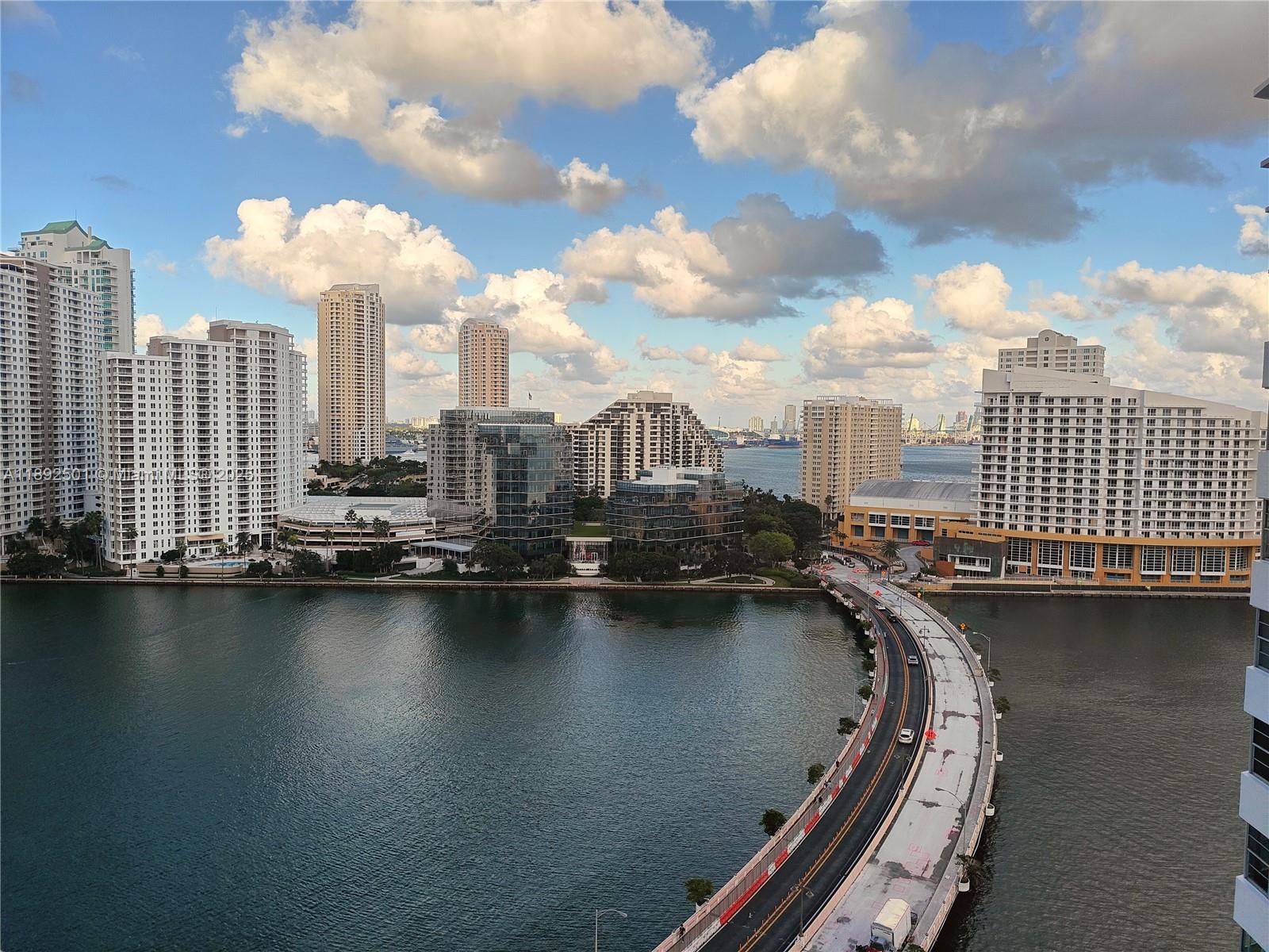 801 Brickell Bay Dr 1961