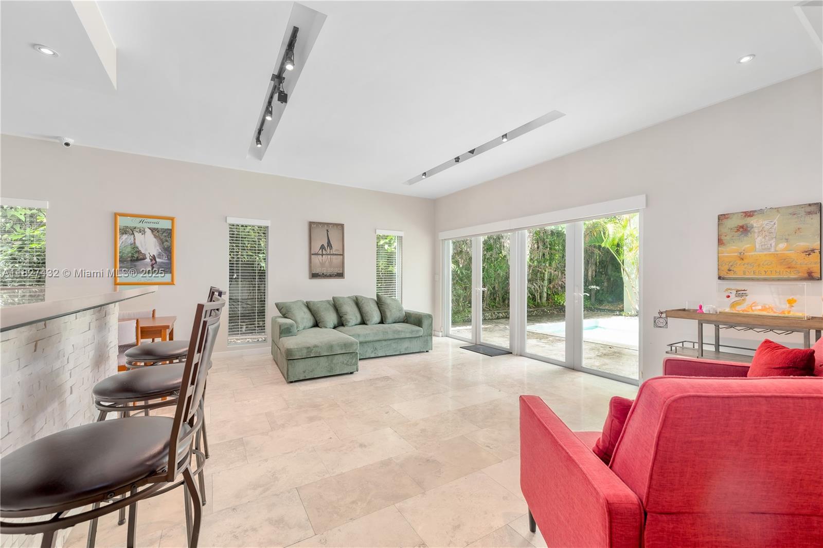 COUNTRY CLUB ESTATES SEC - Residential Lease