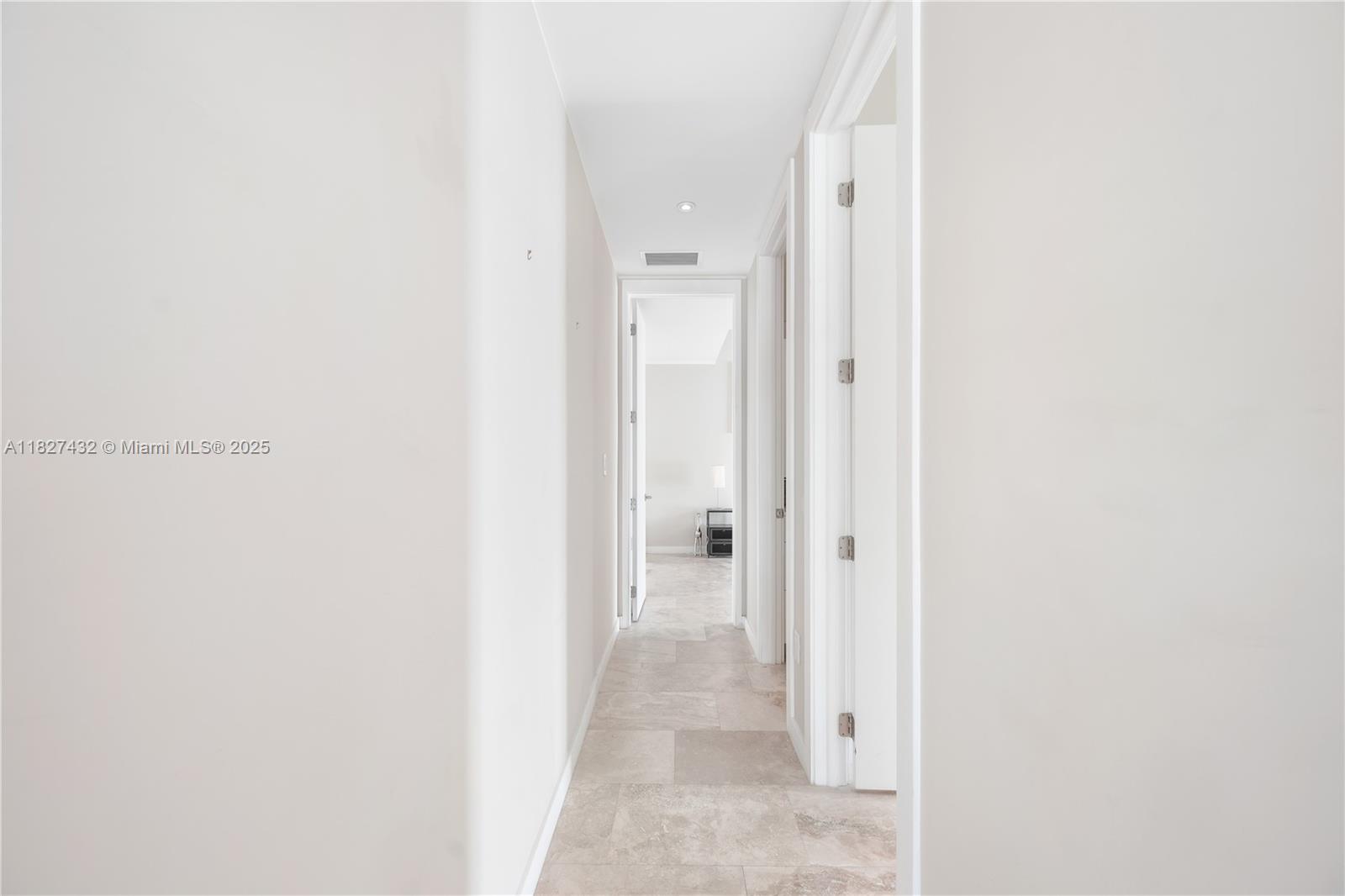 COUNTRY CLUB ESTATES SEC - Residential Lease