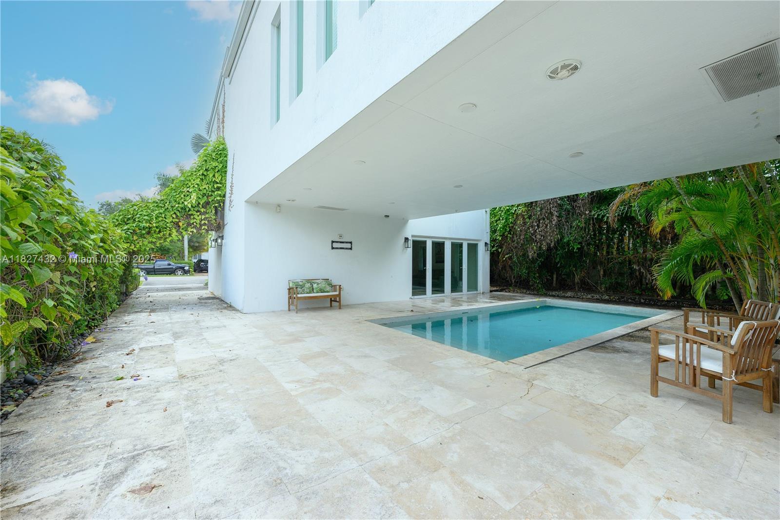 COUNTRY CLUB ESTATES SEC - Residential Lease