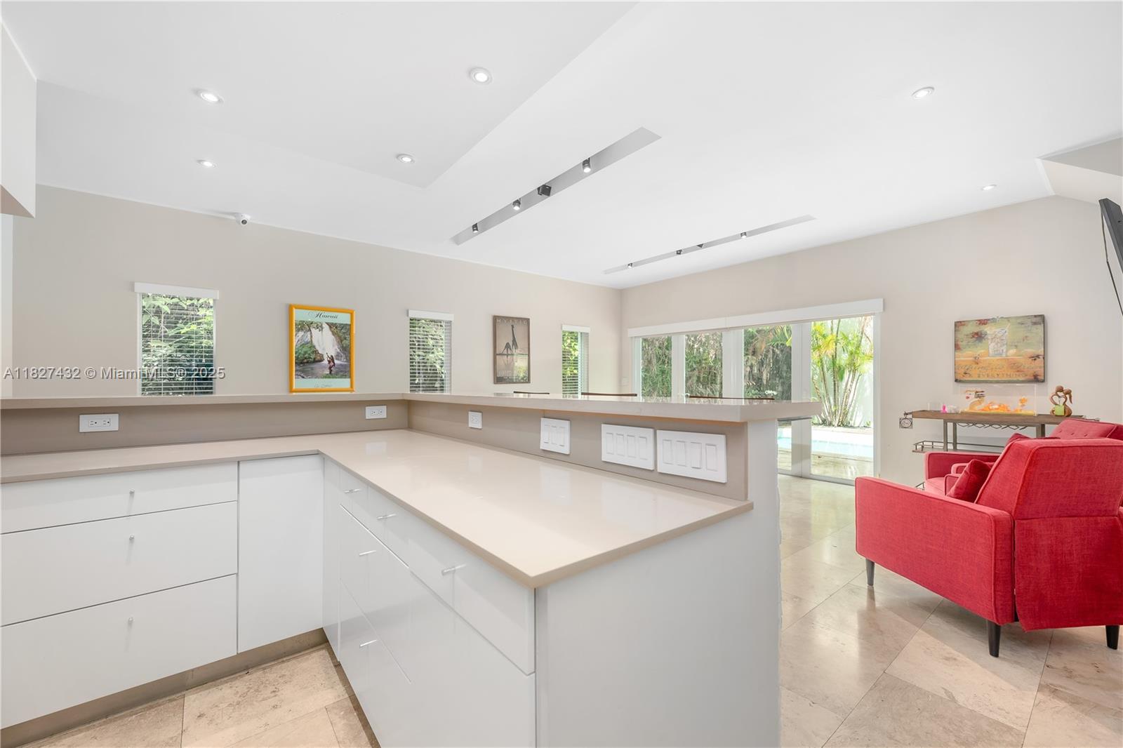 COUNTRY CLUB ESTATES SEC - Residential Lease