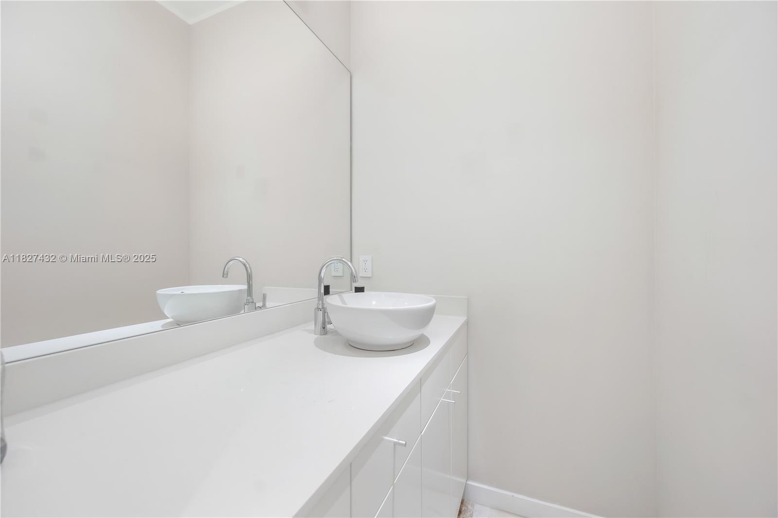 COUNTRY CLUB ESTATES SEC - Residential Lease