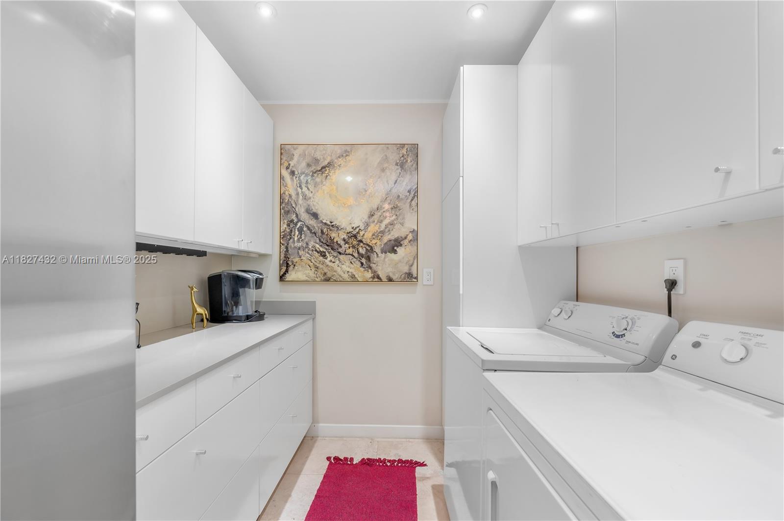 COUNTRY CLUB ESTATES SEC - Residential Lease