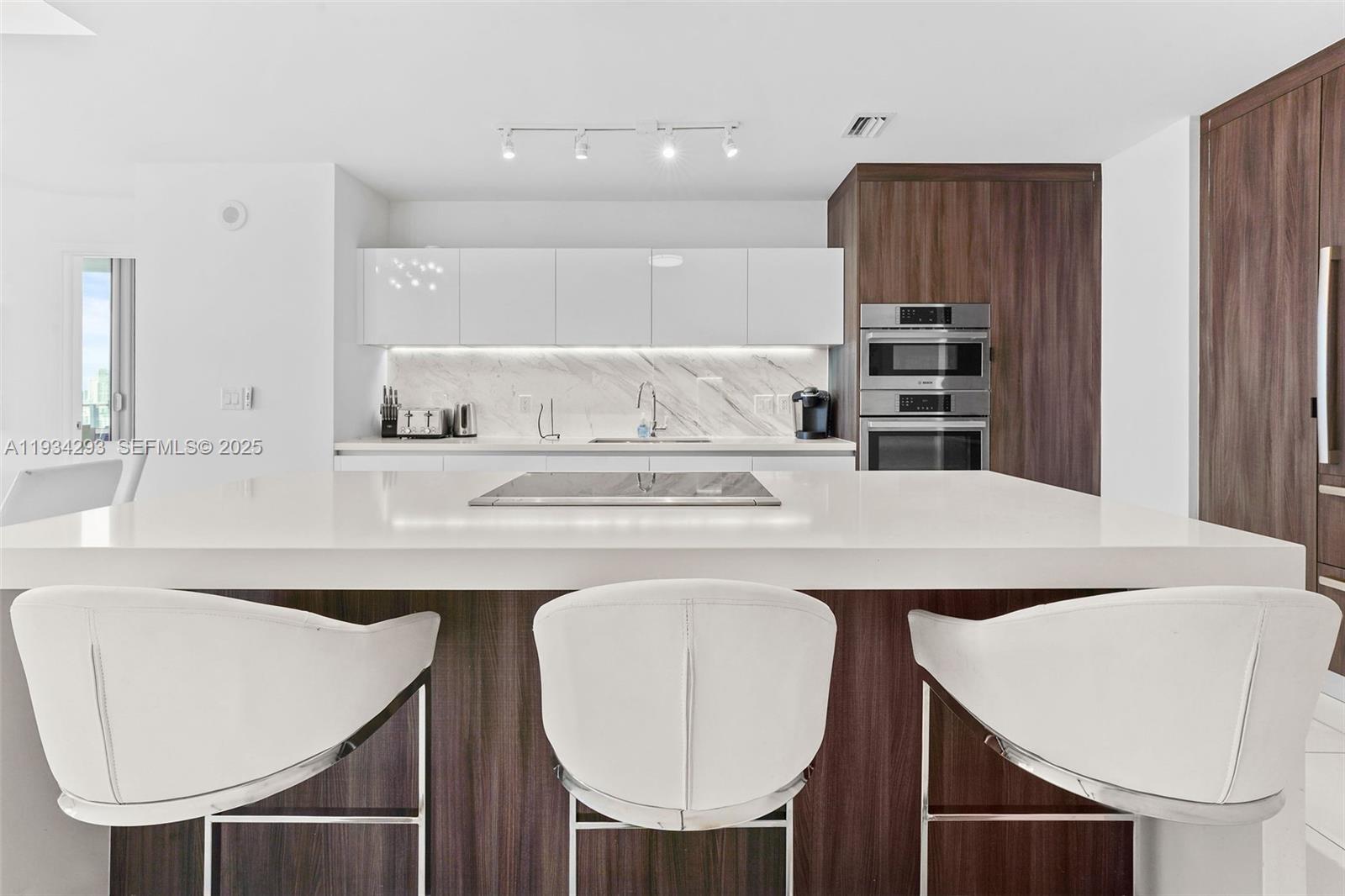 PARAMOUNT MIAMI WORLDCEN - Residential