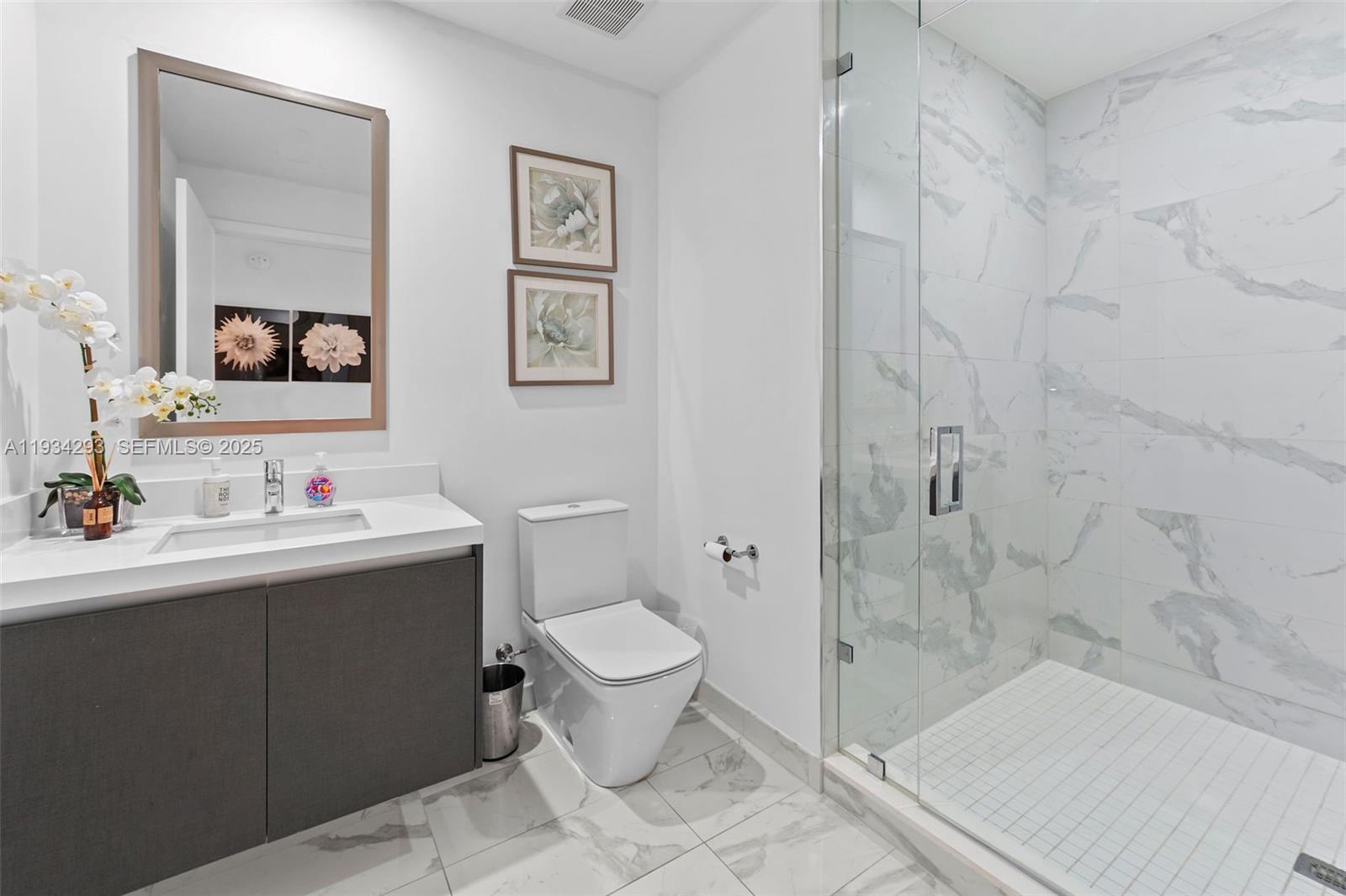 PARAMOUNT MIAMI WORLDCEN - Residential