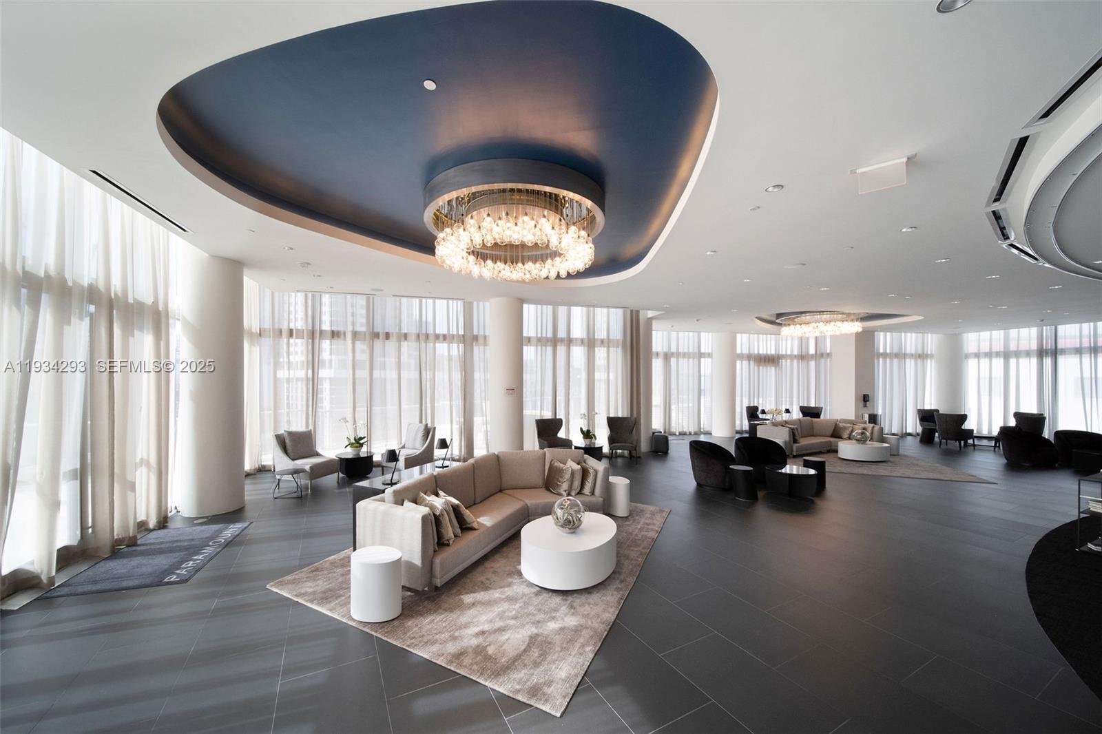 PARAMOUNT MIAMI WORLDCEN - Residential