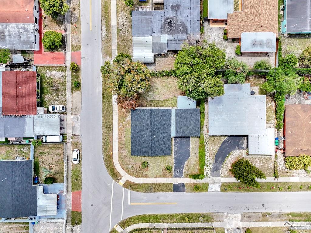 3950 NW 189th Ter