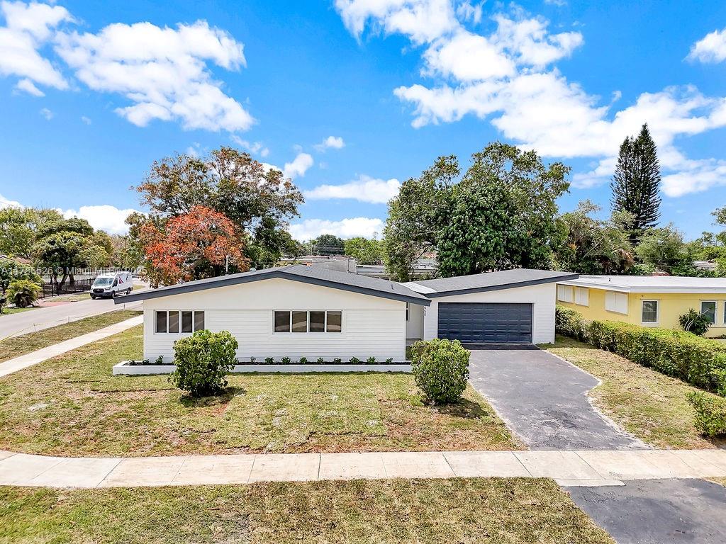 3950 NW 189th Ter