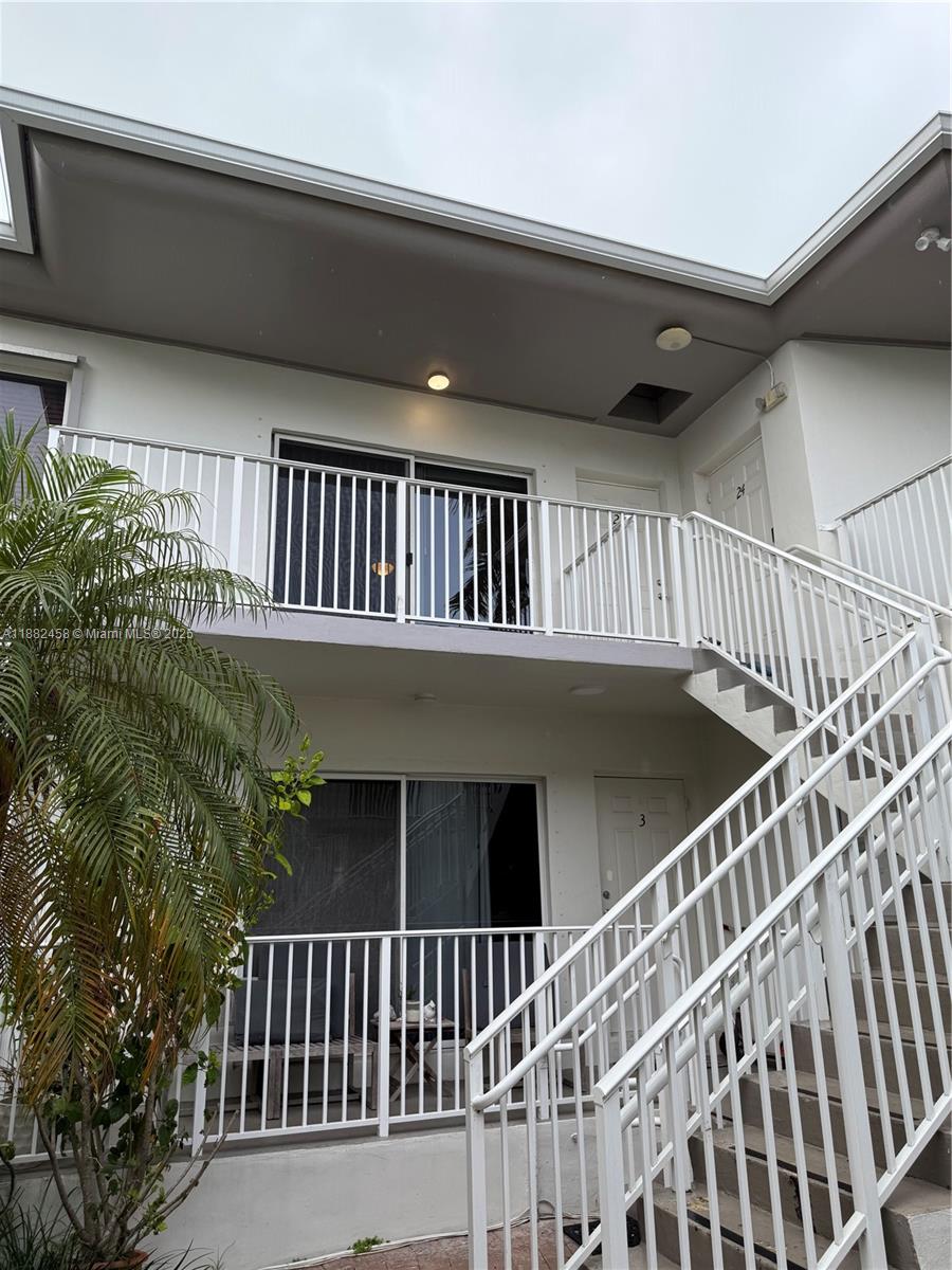 EVENING STAR CONDO - Residential Lease