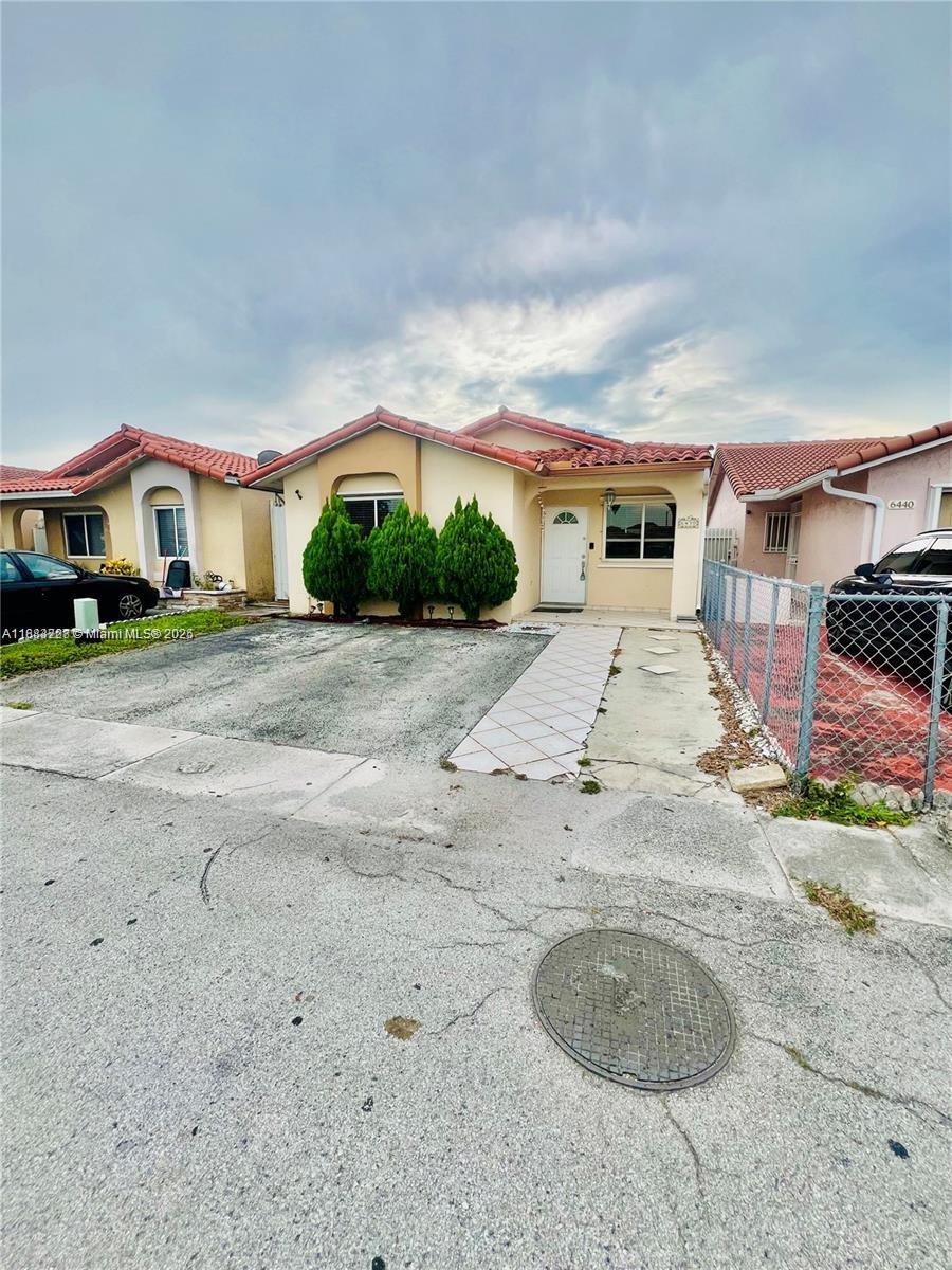 EL PRADO BY THE LAKE - Residential Lease