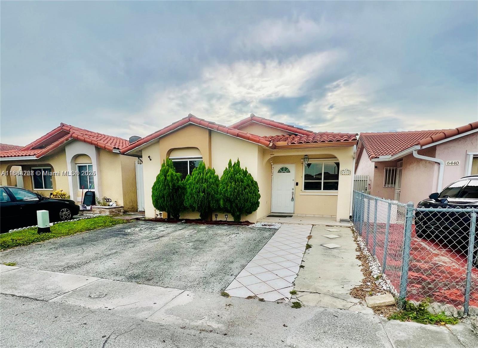 EL PRADO BY THE LAKE - Residential Lease