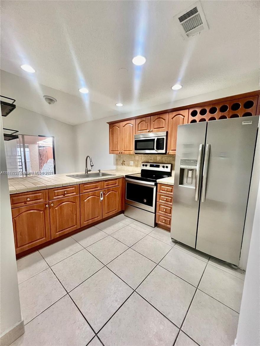 Amazing single family home 3 bedrooms, 2 bathrooms. The home offers the perfect blend of comfort and convenience. As you step inside, you're greeted by an inviting living space, perfect for entertaining or cozying up with loved ones, tile floor. The spacious kitchen and ample storage, making meal preparation a breeze. Retreat to the serene master suite with its own private bath, offering a peaceful sanctuary after a long day. Two additional bedrooms provide plenty of space for family or guests, with a beautiful and ample terrace. Enjoy the privacy and security of our gated community. The location is ideal close to shopping centers, supermarkets and excellent schools and thoughtful design, this home is ready to welcome you to a life of comfort and tranquility.