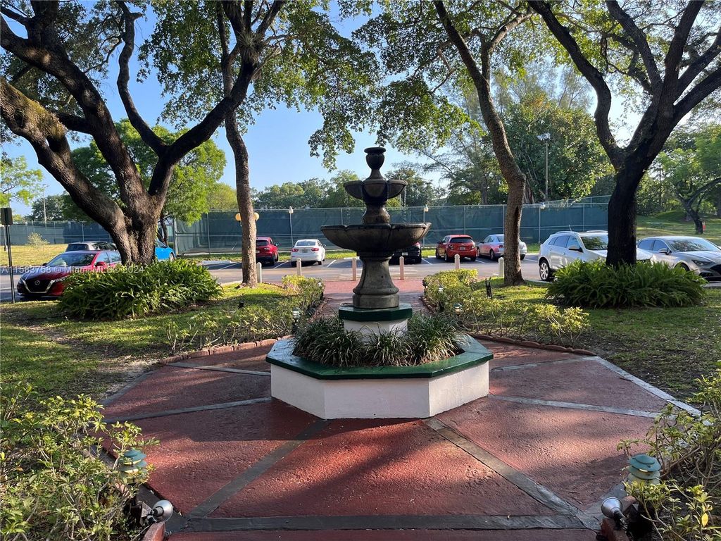 Photo of 3710 Inverrary Dr #2F, Lauderhill, FL 33319 (MLS # A11583758)