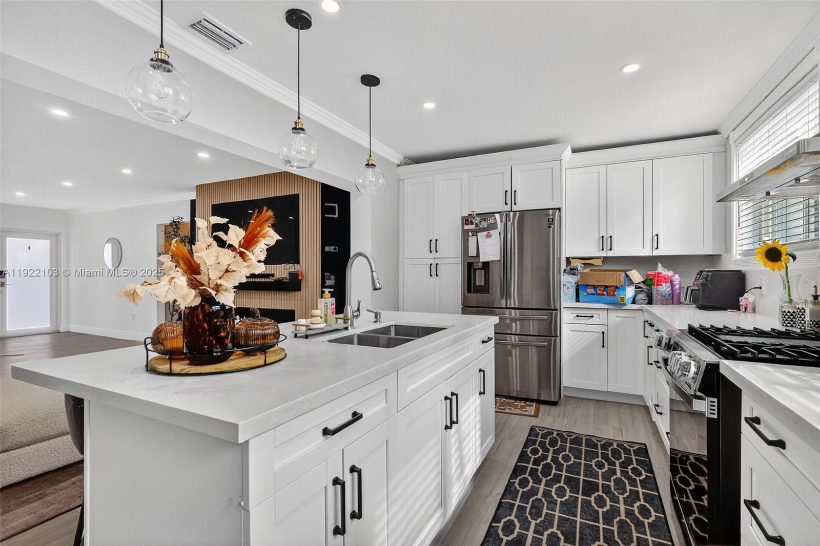 SCOTT LAKE MANOR SEC 5 - Residential Lease