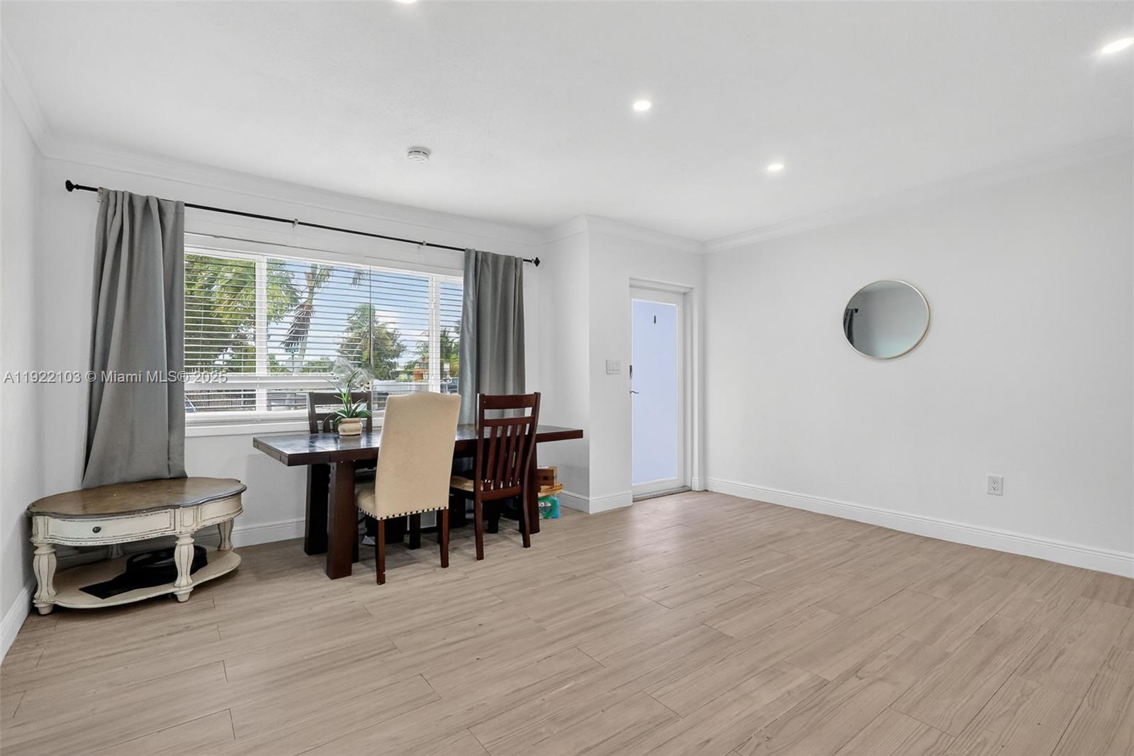 SCOTT LAKE MANOR SEC 5 - Residential Lease