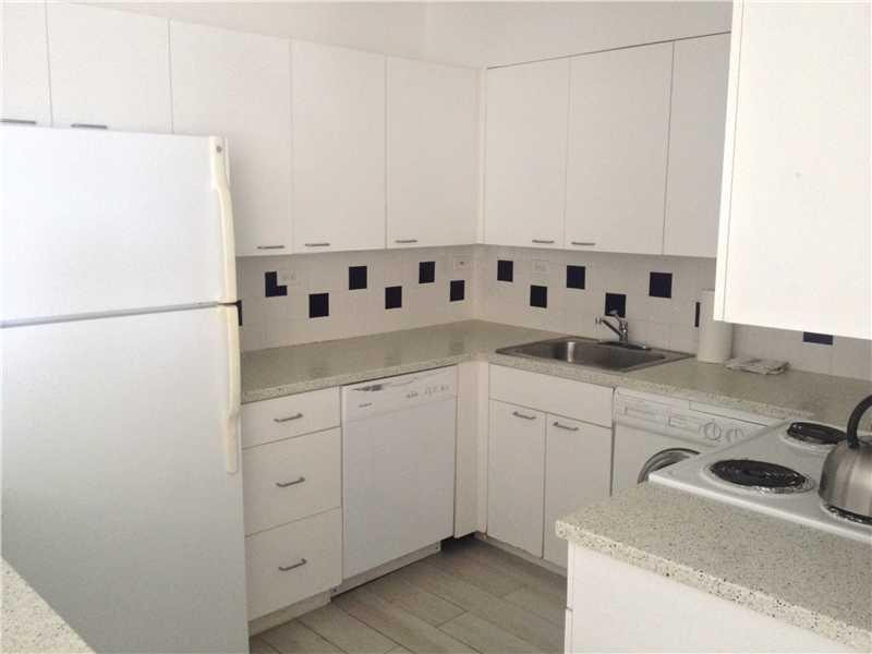 FLAMINGO SOUTH BEACH I CO - Residential Lease