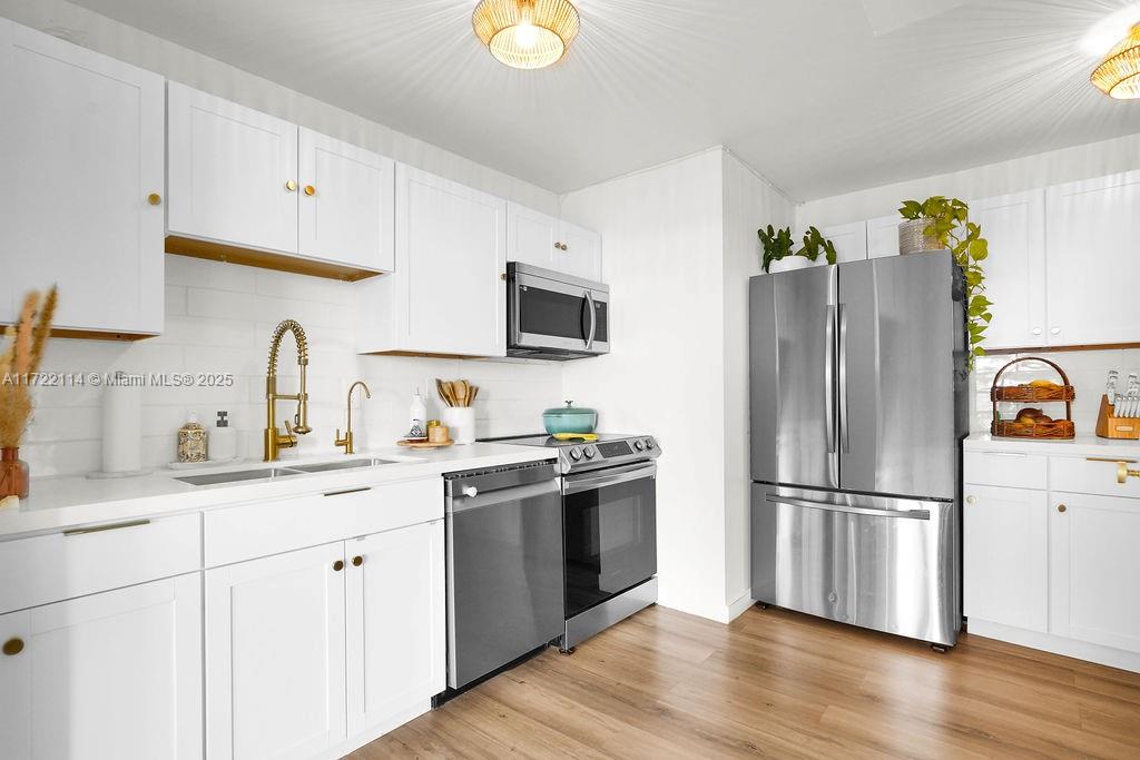 GUILDFORD CONDO - Residential