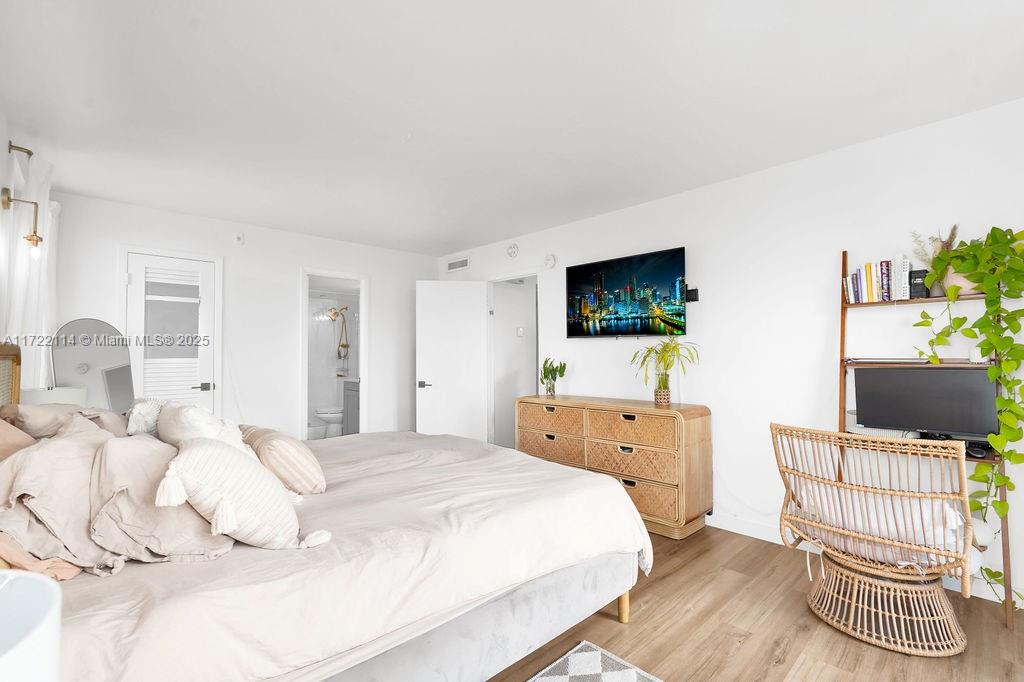 GUILDFORD CONDO - Residential