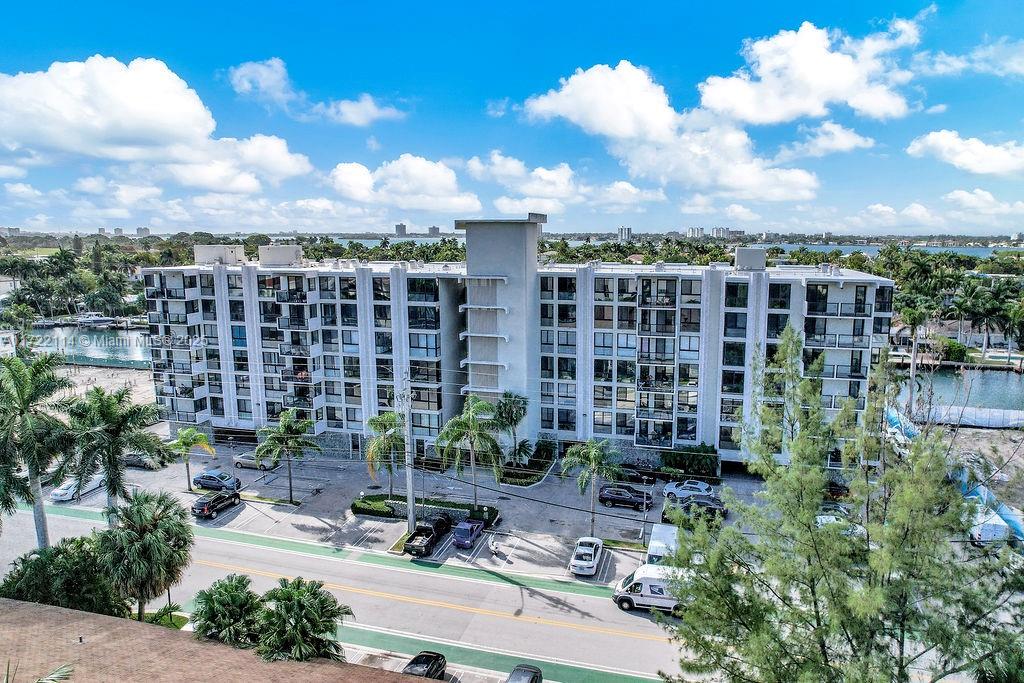 GUILDFORD CONDO - Residential