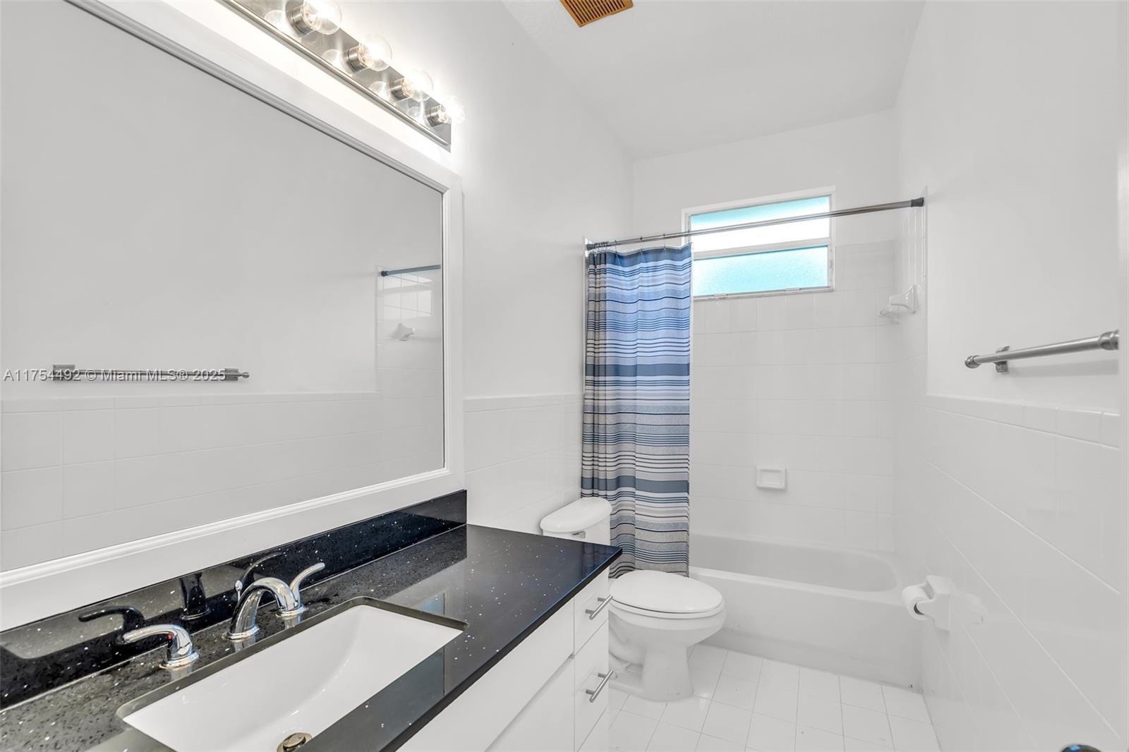 CORSICA PLACE - Residential