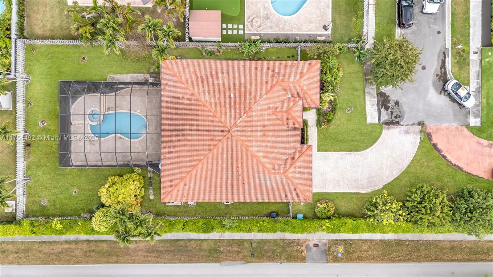 CORSICA PLACE - Residential