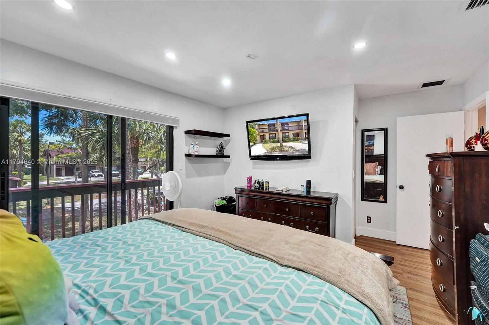 VILLAGER TOWNHOMES - Residential