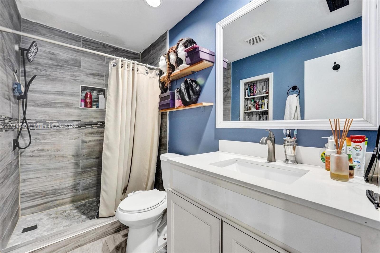 VILLAGER TOWNHOMES - Residential