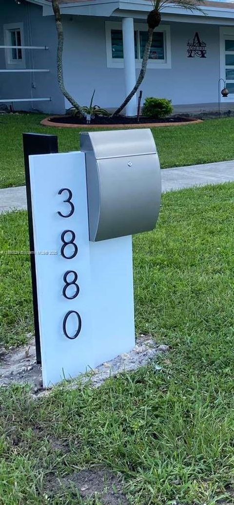 3880 NW 179th St Miami Gardens FL 33055